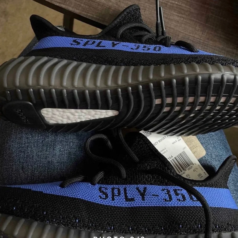 Yeezy - Picture 3 of 3